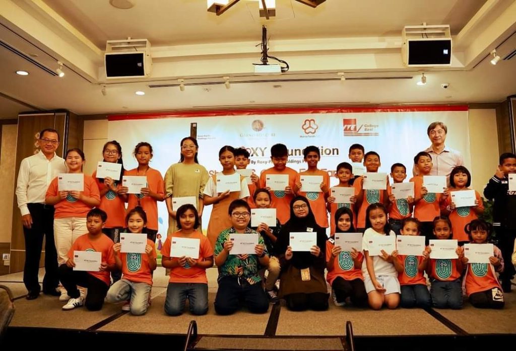 Roxy Foundation supporting youth through education and recognition programme